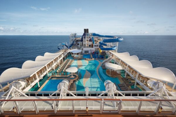 1421165-norwegian-joy-main-pool