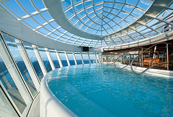 royal-allureoftheseas-entertainment2