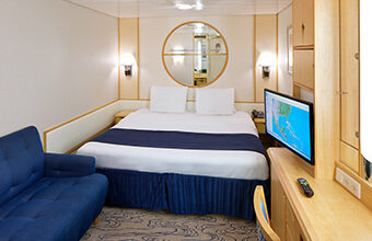 royal-navigatoroftheseas-cabin